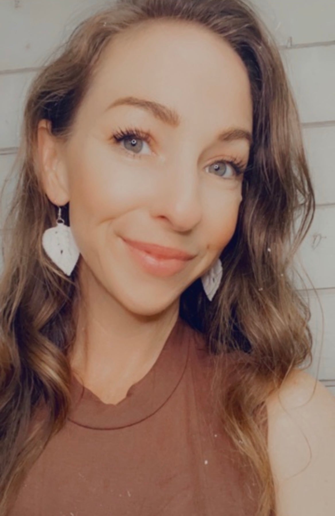 Macrame Earrings -Sprayed Feathers