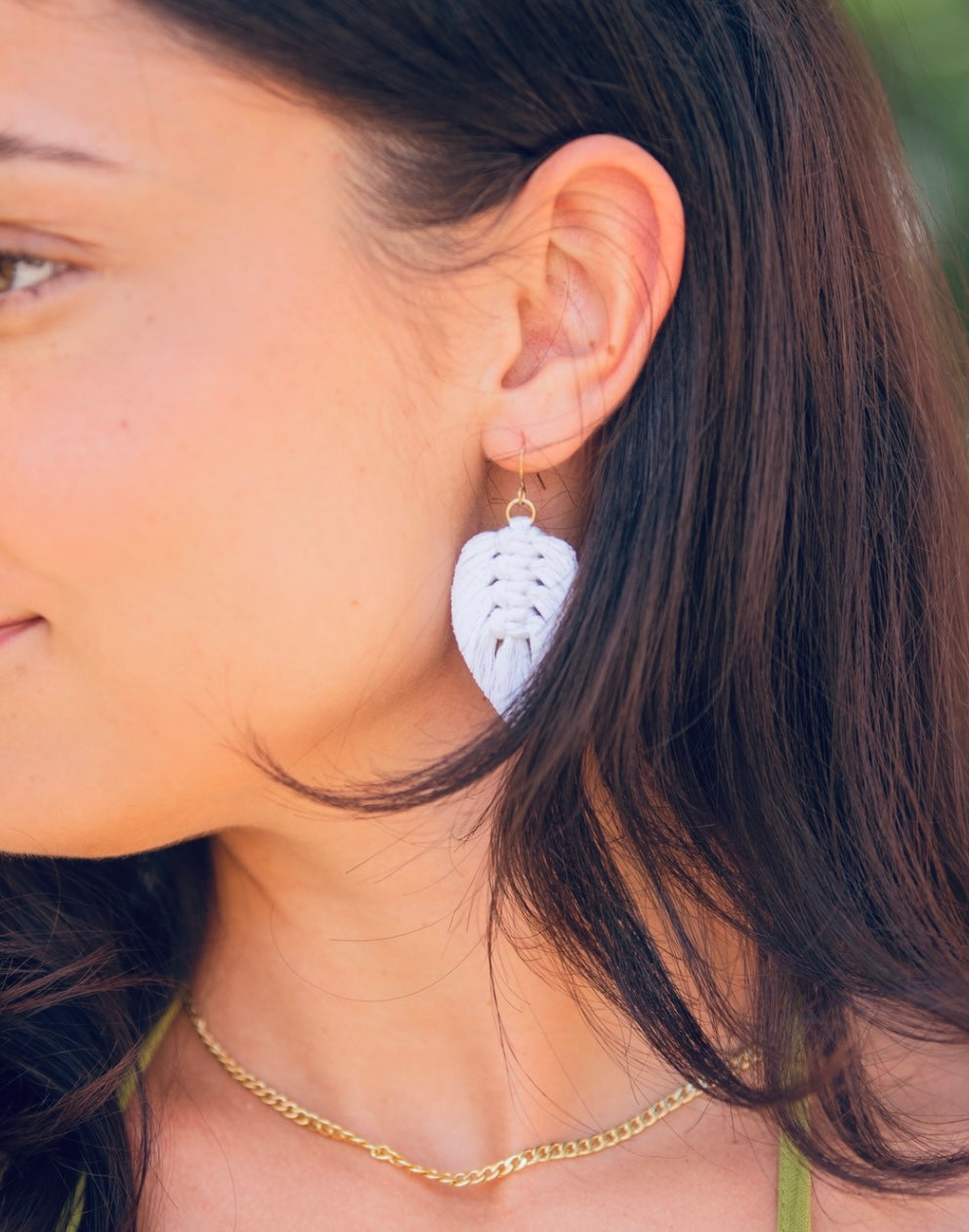 Macrame Earrings -Sprayed Feathers